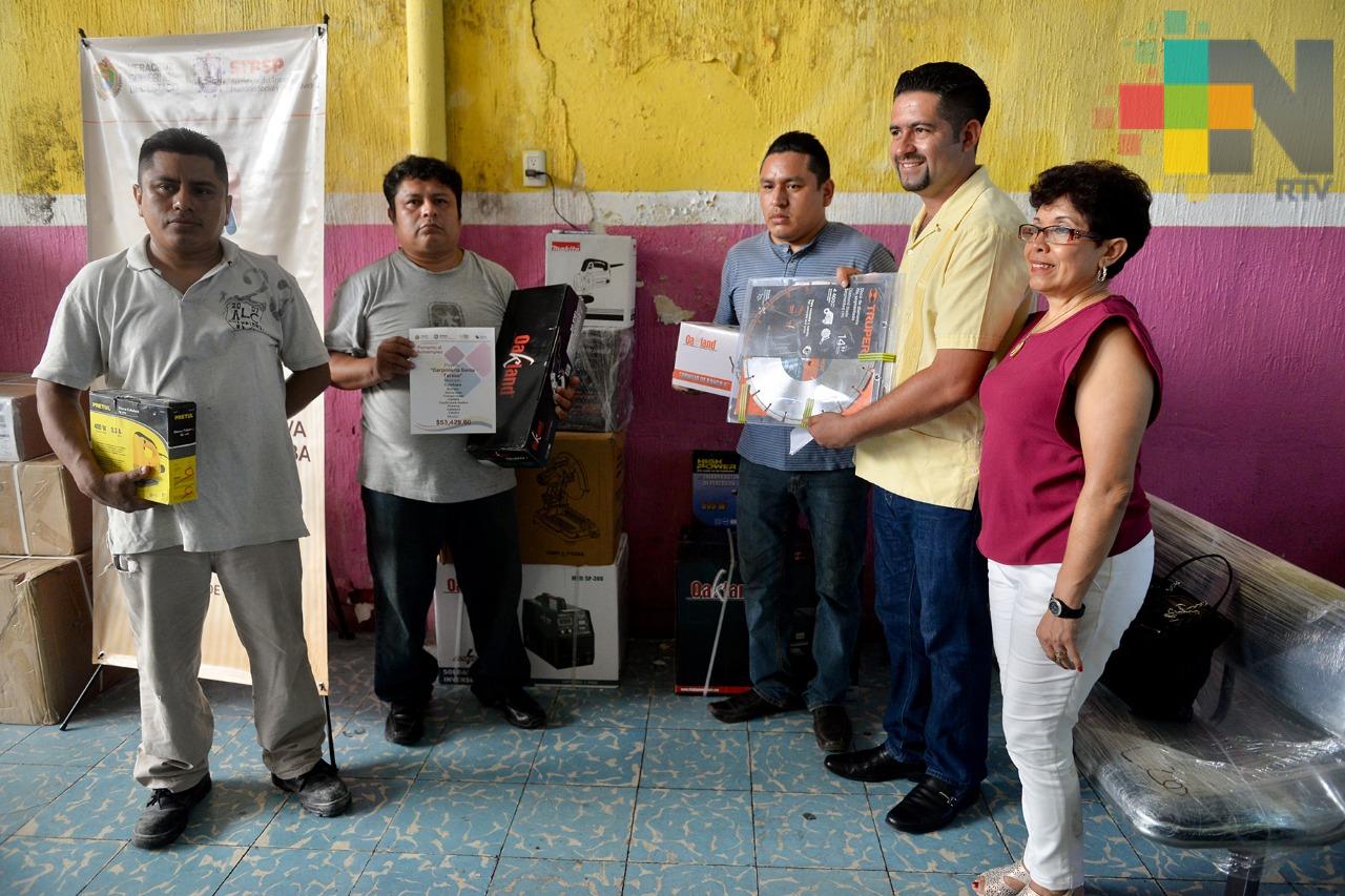 Invierte Fomento al Autoempleo más de 450 mdp en 13 proyectos veracruzanos