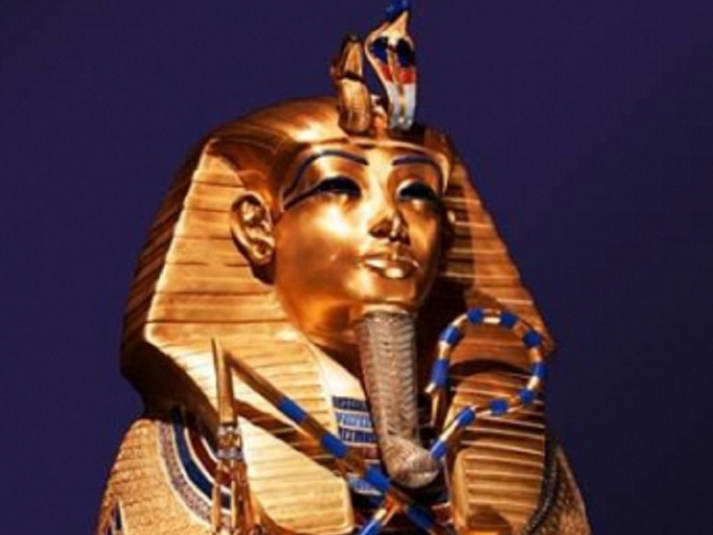 Egipto pide a Christie’s cancele subasta de un busto de Tutankamón