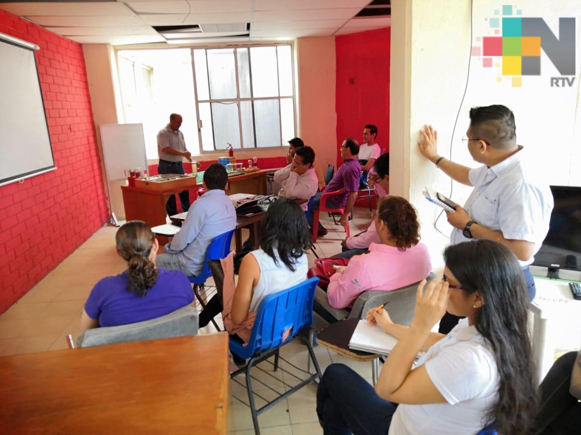 Brinda PC de Coatzacoalcos capacitación gratuita a la ciudadanía