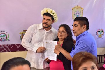 Firman convenio para regularizar y tramitar escrituras de escuelas de la sierra de Zongolica