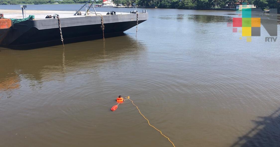 Continúa desaparecido joven que cayó al río Coatzacoalcos