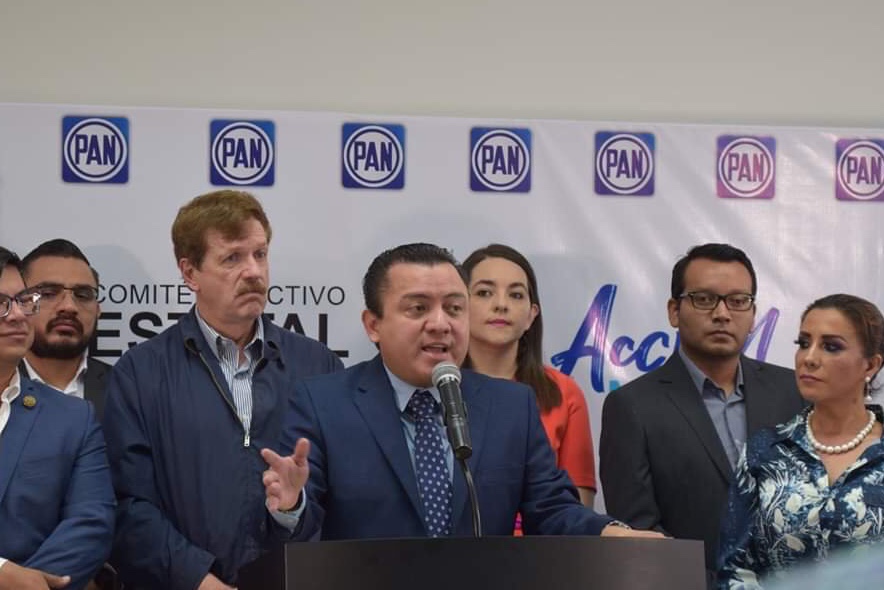 Denuncia Guzmán Avilés a los Yunes Márquez, a Pepe Mancha, a Josefina Gamboa y 25 panistas más, por actos anticipados de campaña