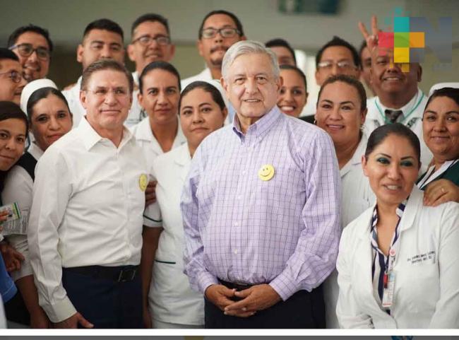«Ni un paso atrás», dice López Obrador a quienes realizan bloqueos