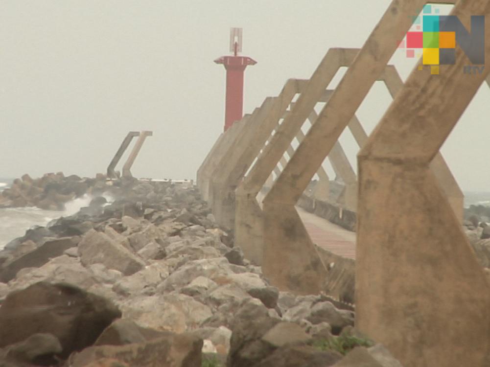 API rehabilitará escollera oeste de Coatzacoalcos