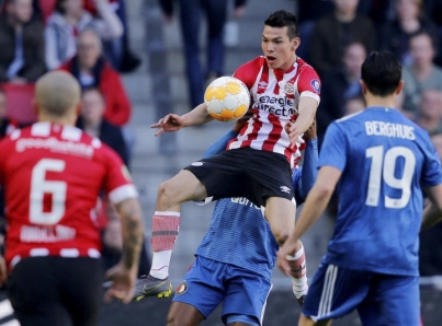 PSV con “Chucky” y “Guti” toma ventaja contra FK Haugesund