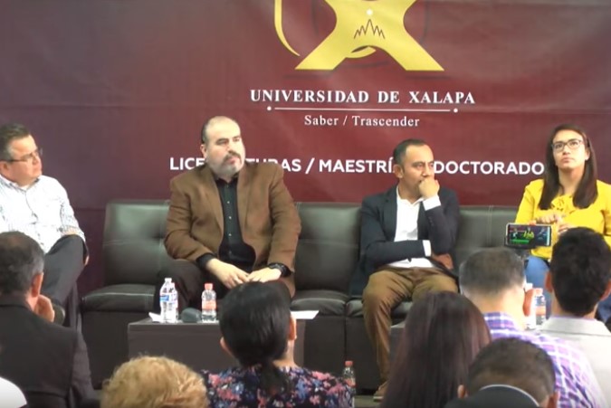 Organizan foro “Contribución periodística al combate a la corrupción” en la UX