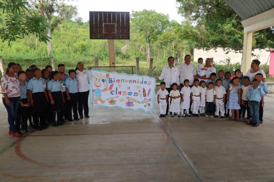 Da el gobernador Cuitláhuac García bienvenida a más de 2 millones de alumnos, al iniciar el ciclo escolar 2019-2020