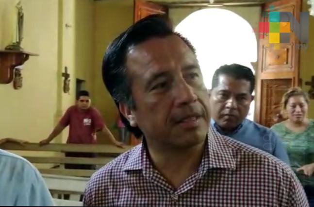 Gobernador de Veracruz respalda y apoya a afectados de localidad de Tlanecpaquila