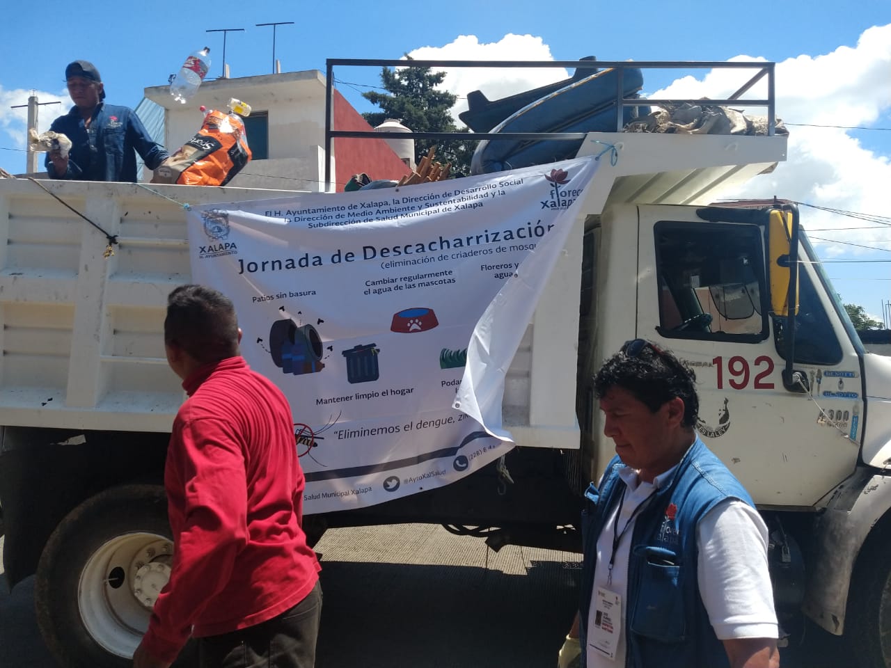 Realizaron en Xalapa jornada de descacharrización para evitar propagación del dengue