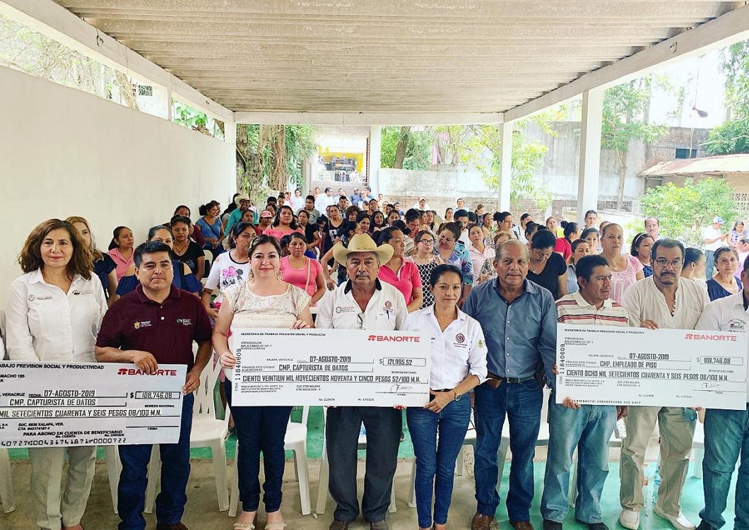 Entrega Secretaría del Trabajo 110 apoyos en Tantoyuca y Chicontepec