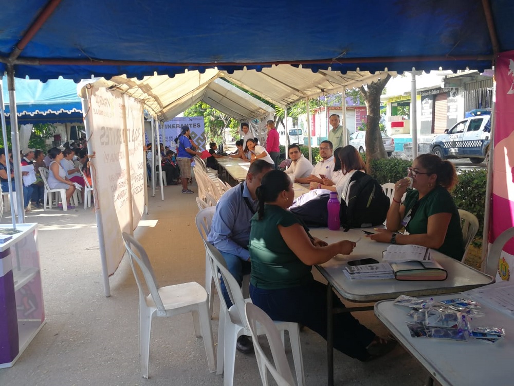 Gran concurrencia en brigadas itinerantes del Registro Civil, en Coatzacoalcos