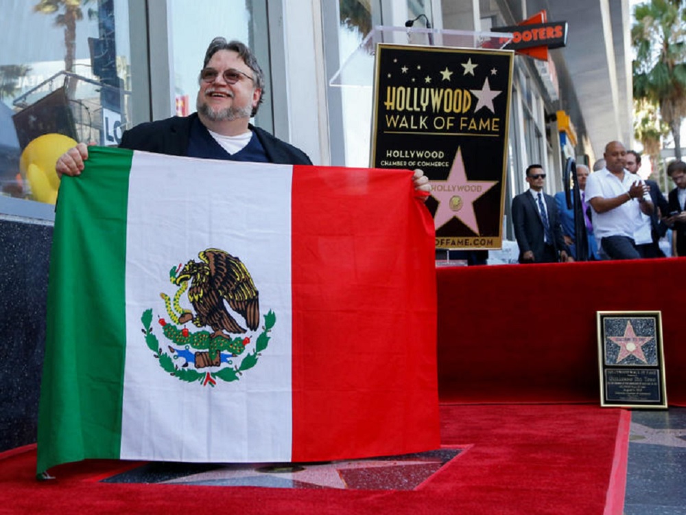 Guillermo del Toro recibe su Estrella en el Paseo de la Fama de Hollywood