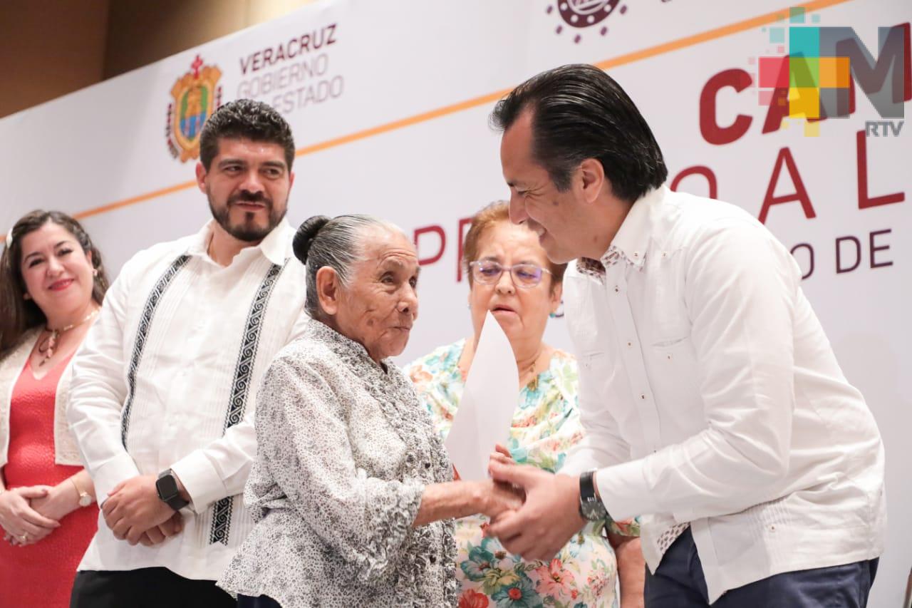 Alfabetizar es un acto de justicia social y Veracruz pondrá el ejemplo: Cuitláhuac García