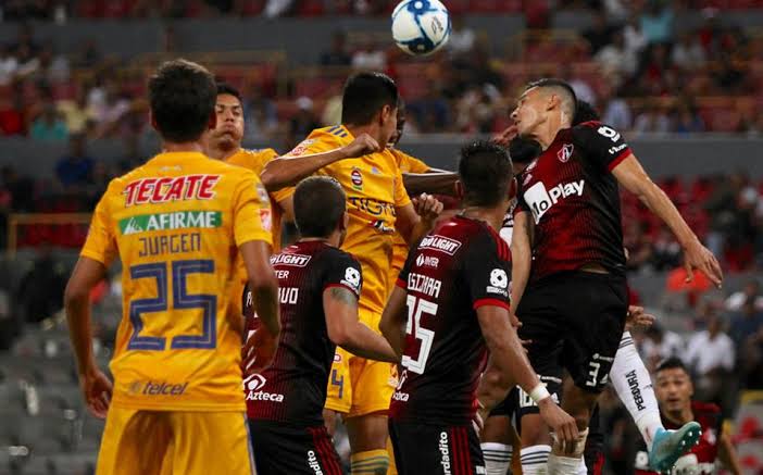 Tigres rescata empate 1-1 de último minuto ante Atlas