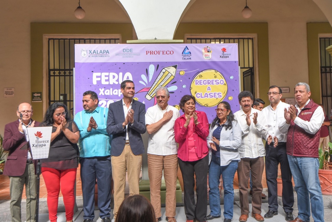 Inaugura el ayuntamiento de Xalapa Feria Regreso a Clases