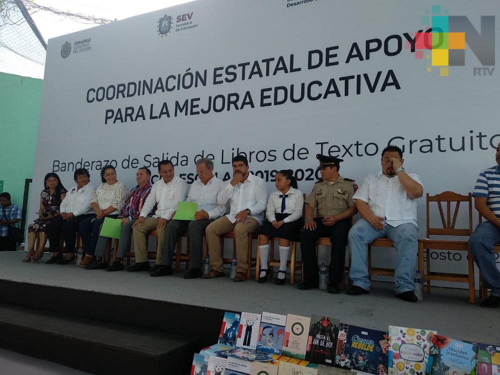 Inicia entrega de casi 10 millones de libros de texto para escuelas del Estado de Veracruz