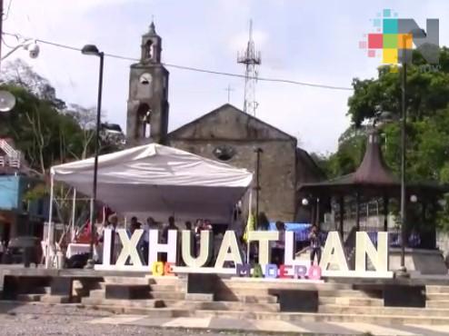 En municipio de Ixhuatlán de Madero toman protesta integrantes del Consejo Municipal de la Educación 2022 – 2024