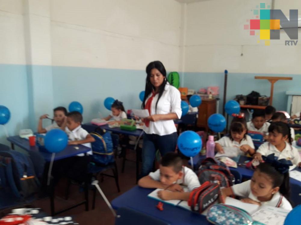 Docentes del nivel básico de Tuxpan se preparan para el fin de cursos