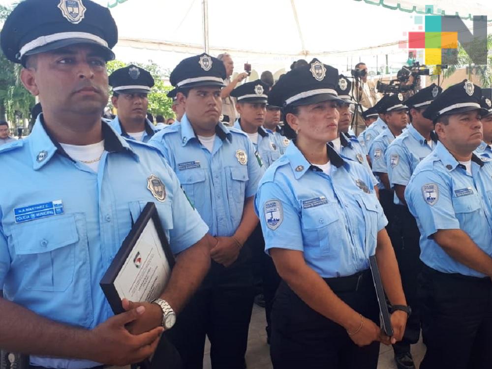 Policías de Boca del Río reciben Certificado Único  que los acredita y valida en todo el país