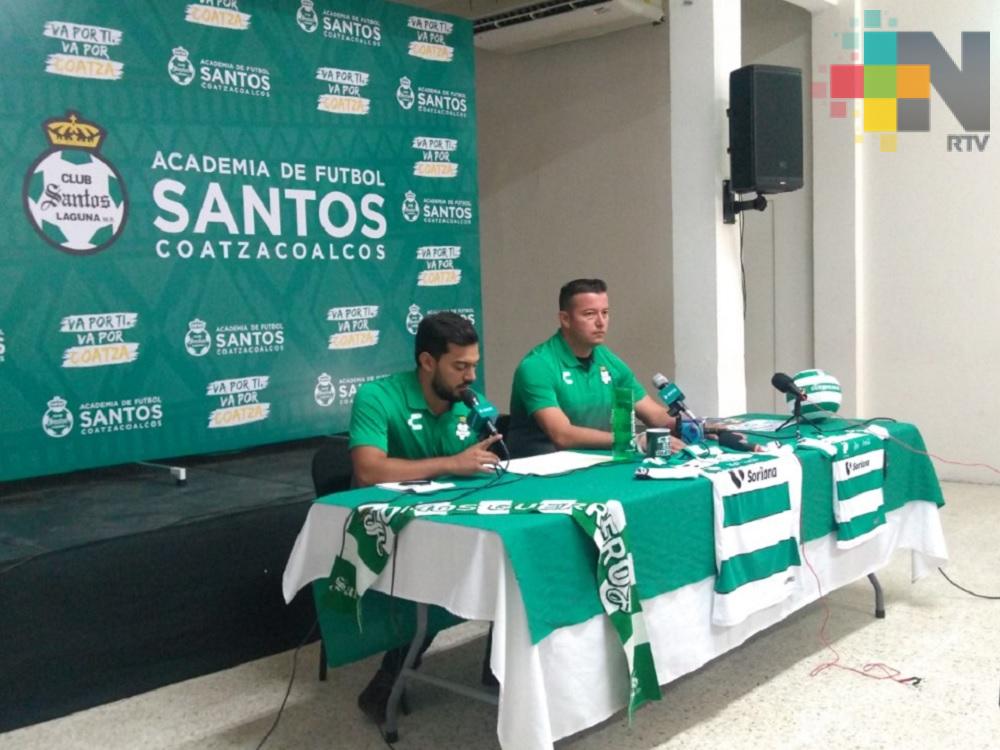 Presentan academia de fútbol Santos Coatzacoalcos