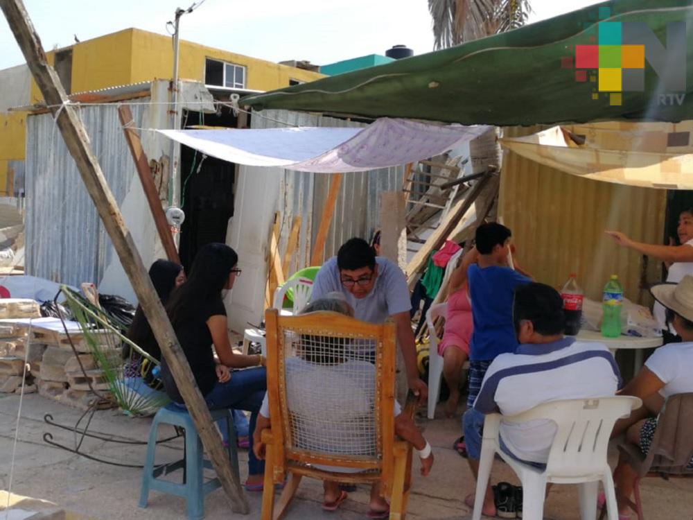 Señora reconstruyó parte de su vivienda tras haber sido desalojada en Coatzacoalcos