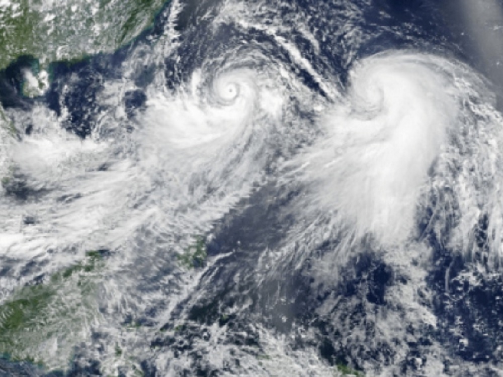 Tifón Krosa toca tierra en el oeste de Japón