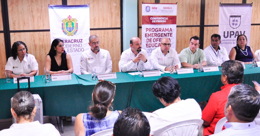 Se suma UPAV al Programa Emergente de Oferta Educativa en Veracruz