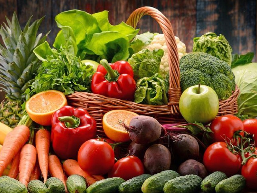Alto consumo de verduras y frutas en cada comida ayuda a mantener peso corporal saludable