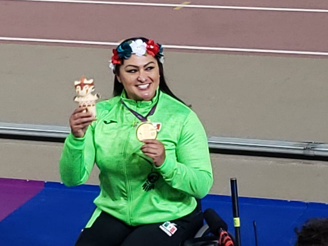 Gana oro y rompe récord Ángeles Ortiz en Lima