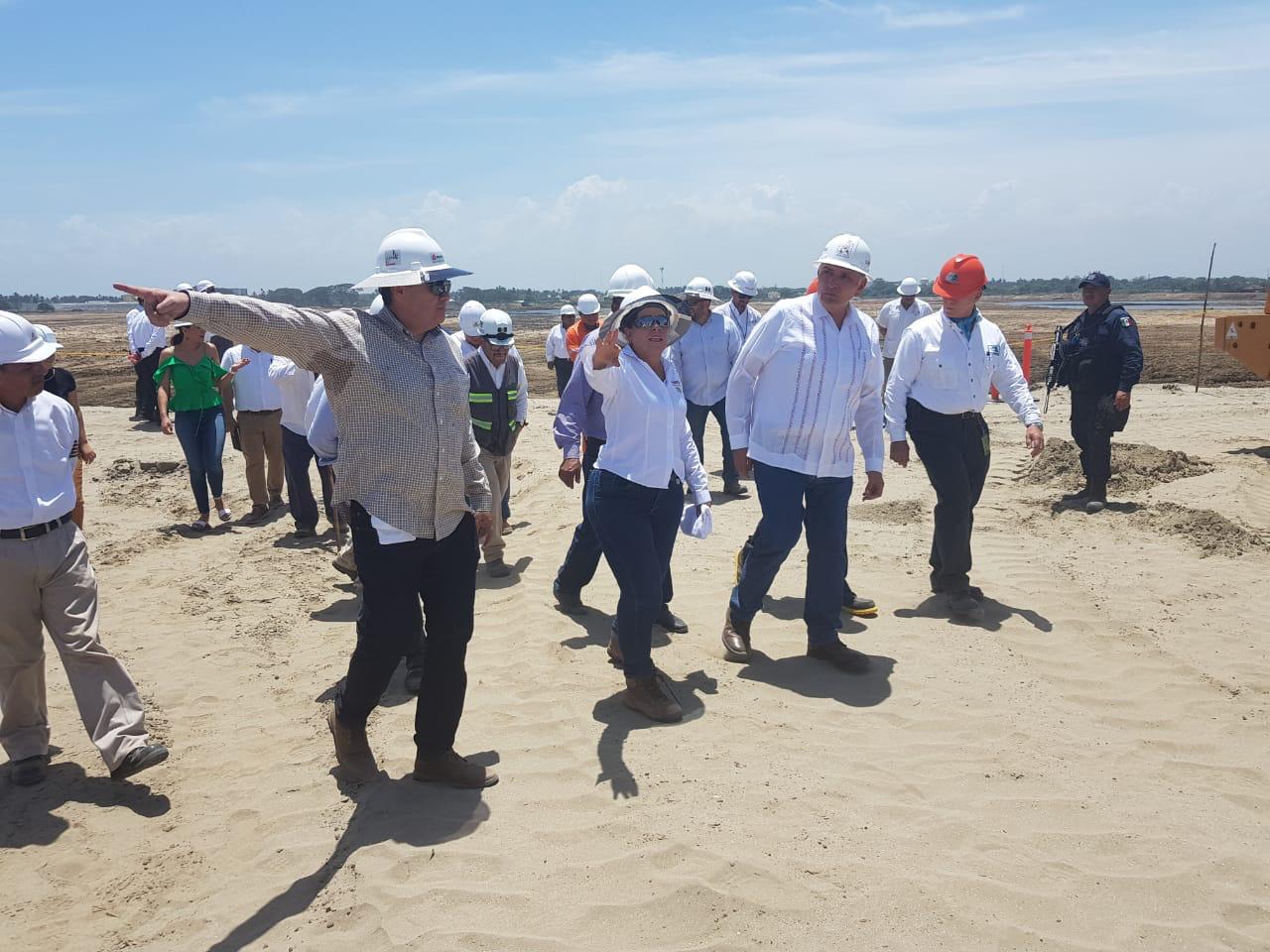 Supervisó Rocío Nahle trabajos de construcción de Nueva Refinería de Dos Bocas