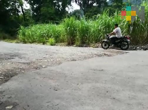 Lluvias dejan graves estragos en la carretera estatal Cuichapa-Omealca