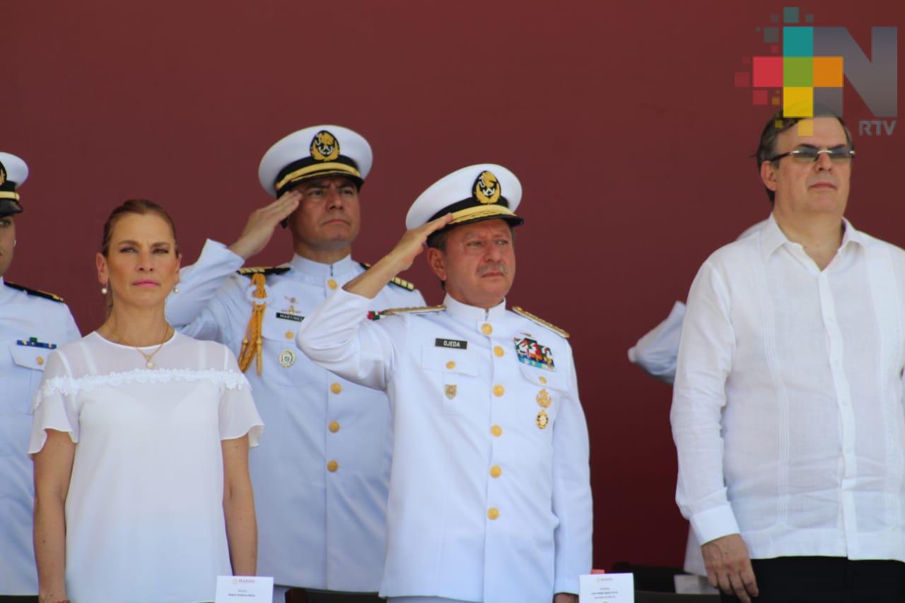 Encabeza Gutiérrez Müller ceremonia de graduación de  la Heroica Escuela Naval Militar