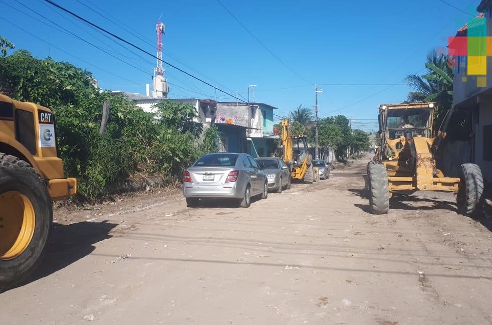 Gobernador da banderazo de inicio de obras viales en la ciudad de Veracruz