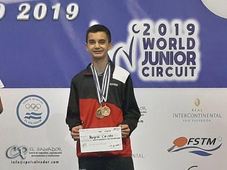 Brilla tenismesista Rogelio Castro en World Junior en El Salvador