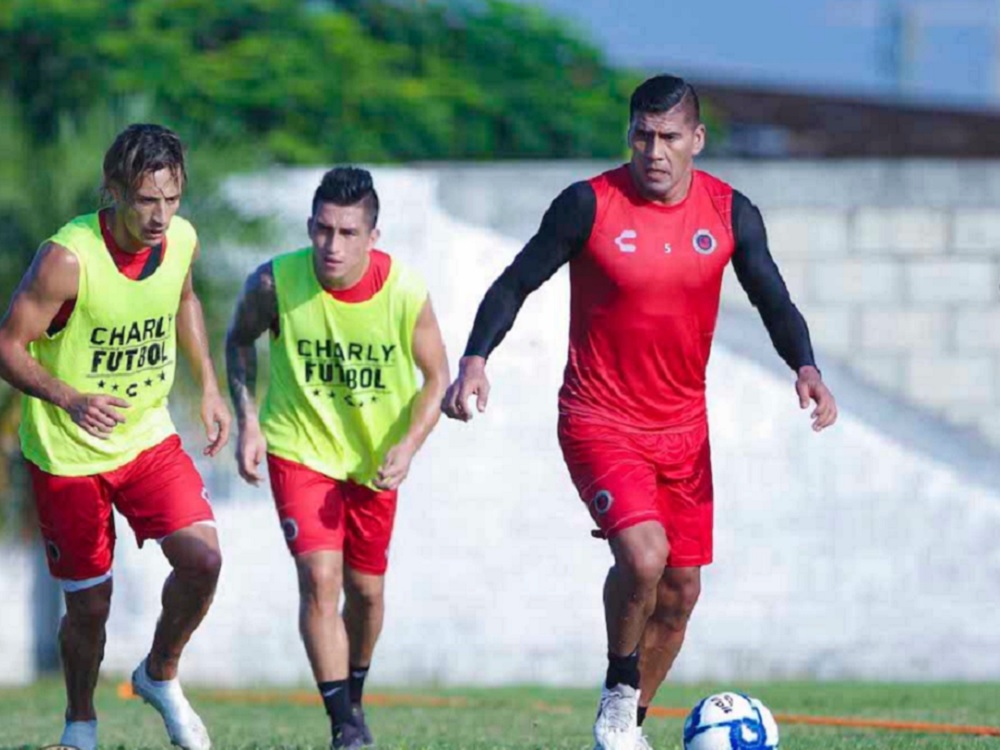 Tiburones Rojos ya piensan en su visita a los Pumas