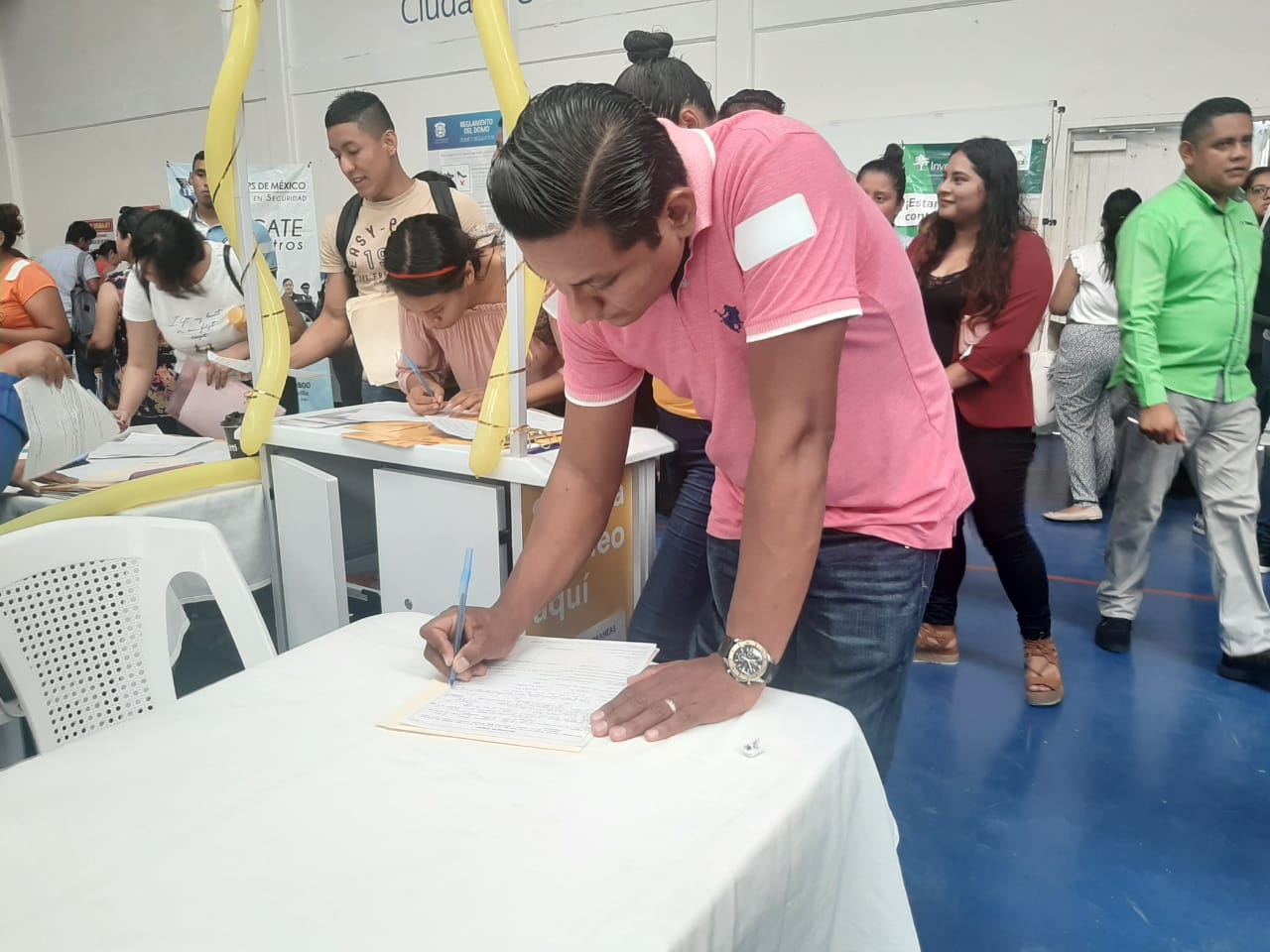 Participan 70 empresas en feria de empleo en municipio de Veracruz