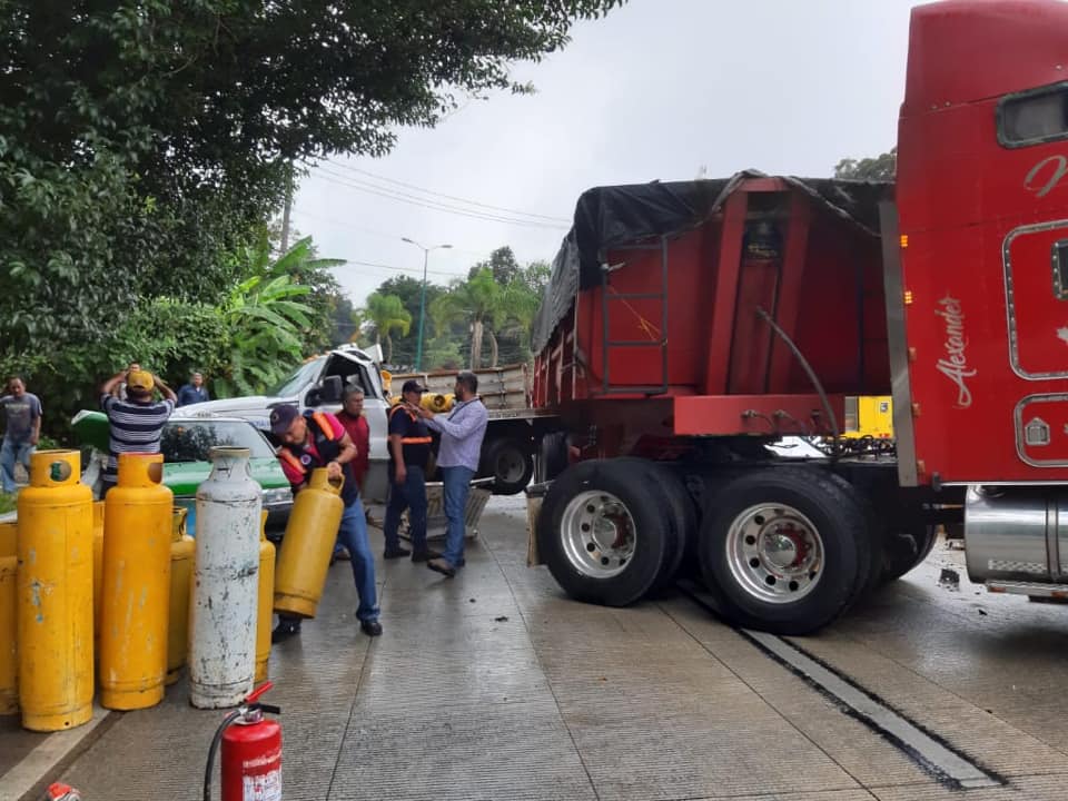 Accidente en la autopista Xalapa-Coatepec