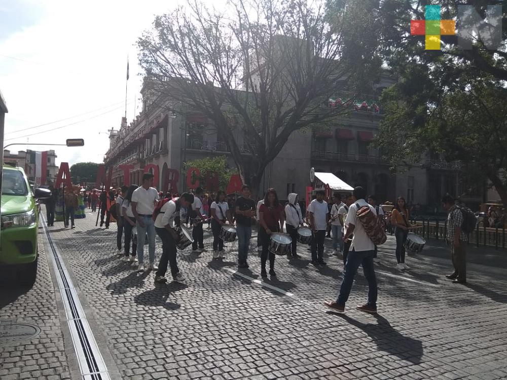 Antorchistas de Veracruz se manifiestan en centro de Xalapa; demandan obra pública