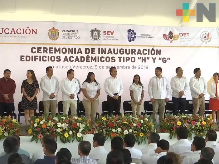 Inaugura gobernador Cuitláhuac García dos edificios en el Tecnológico de Huatusco