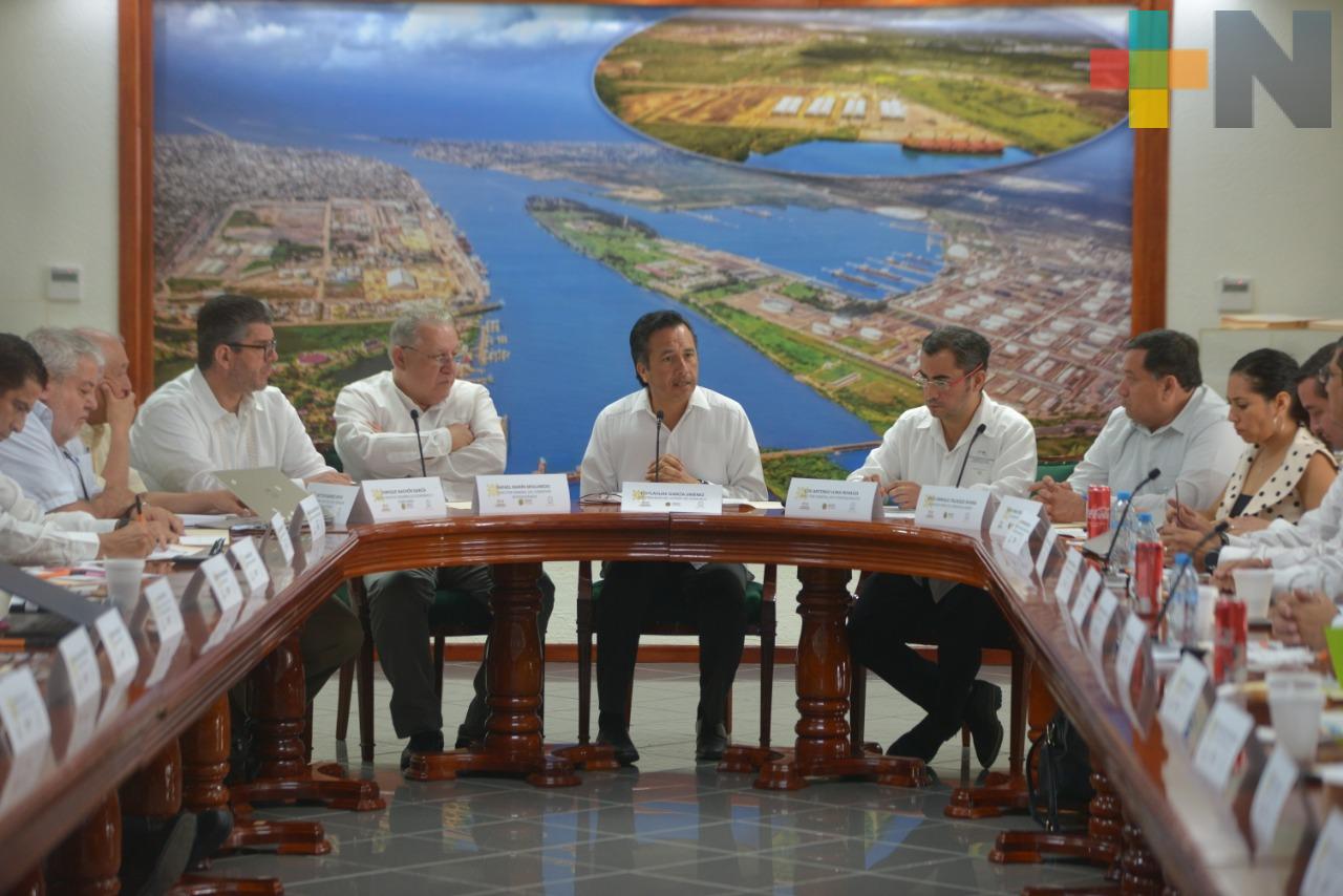 Presenta gobernador Cuitláhuac García Programa de Desarrollo del Istmo a alcaldes
