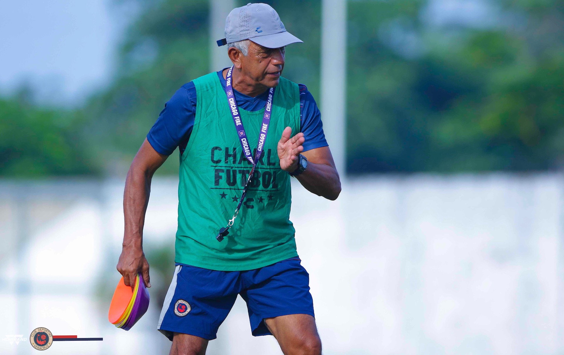 Tiburones Rojos continúan trabajos en doble sesión