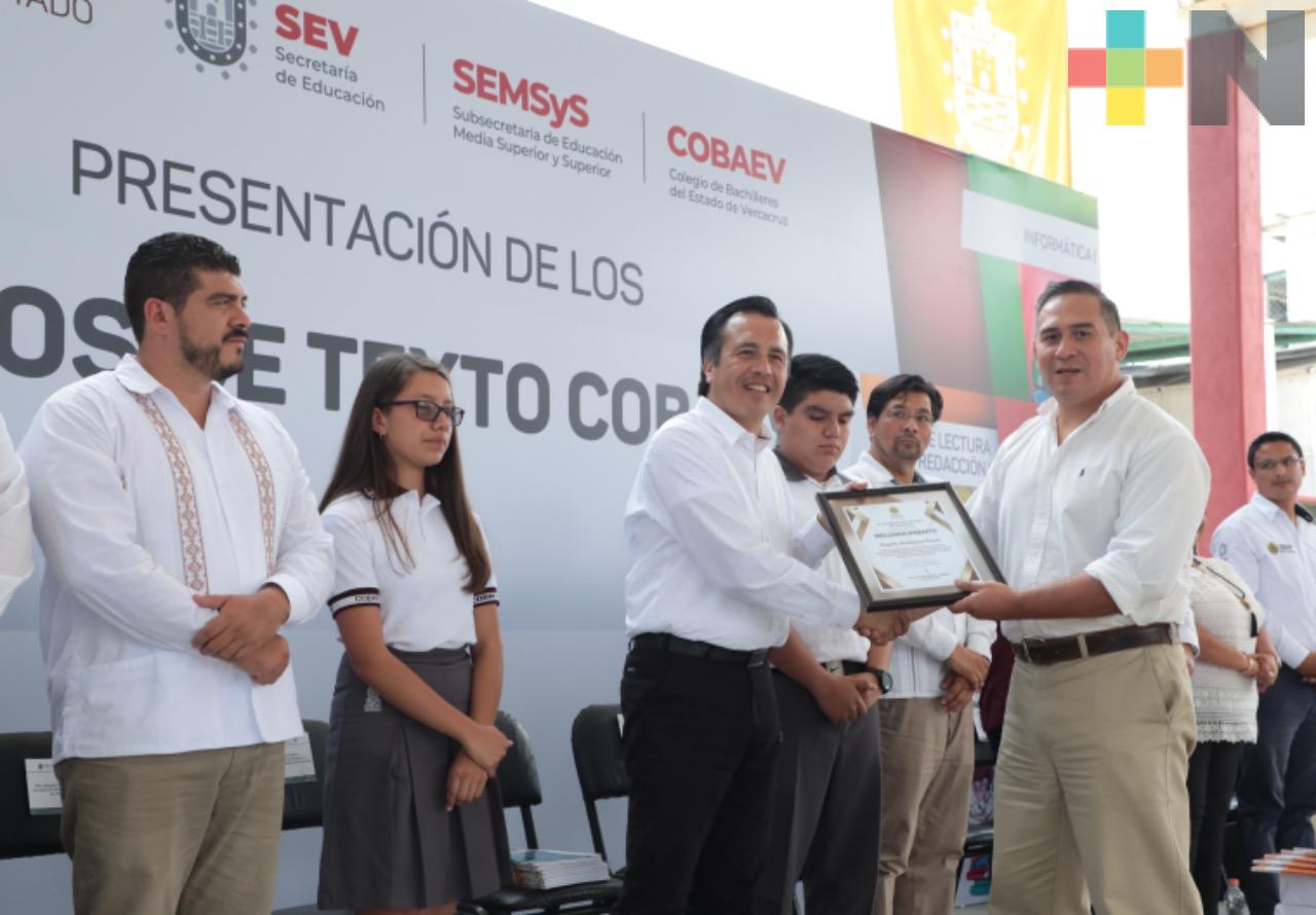 Invertir en la educación es invertir en el futuro de Veracruz: Gobernador Cuitláhuac García
