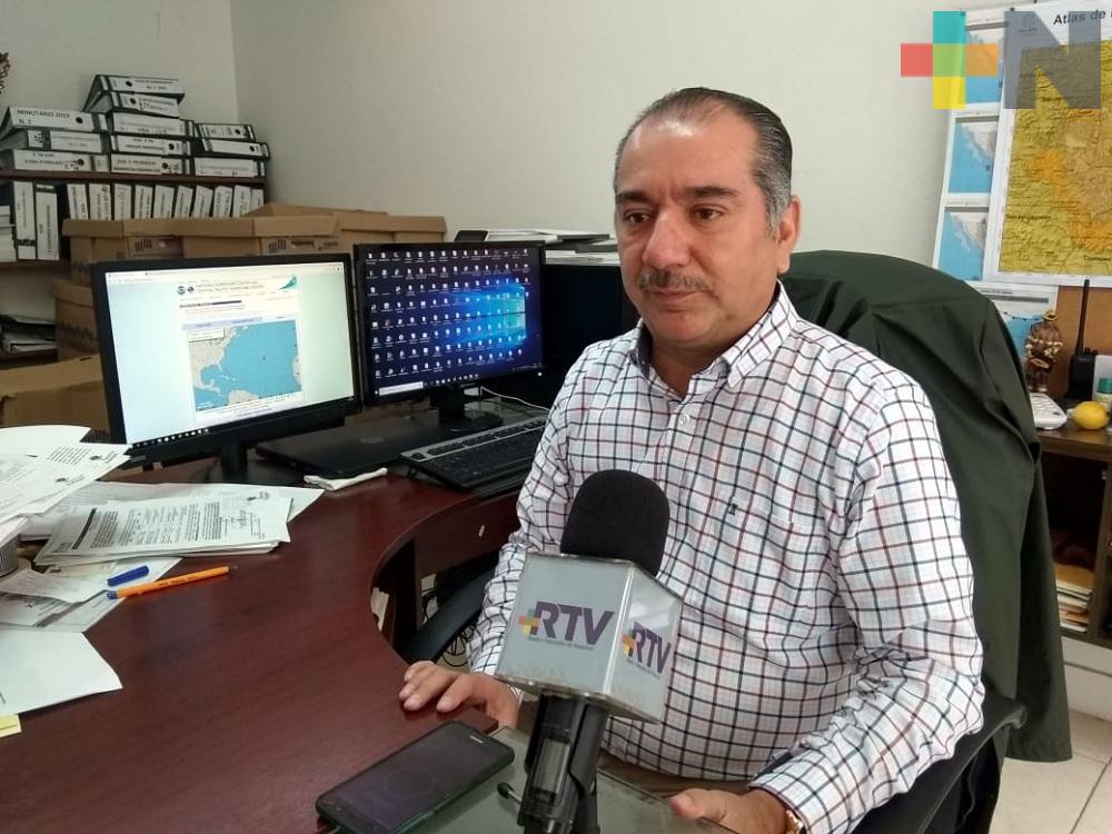 PC de Xalapa atiende socavón en colonia Los Pinos