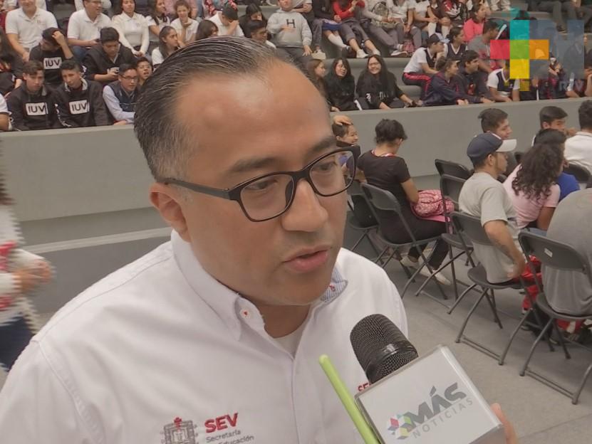 Directivos de escuelas, encargados de gestionar apoyos para estudiantes: Jorge Miguel Uscanga