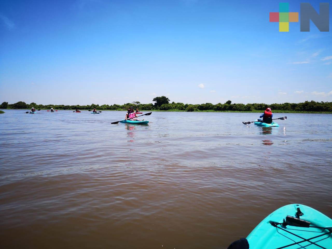 Realizan conferencia sobre el mercado turístico y perfil del turista en tiempos pandémico