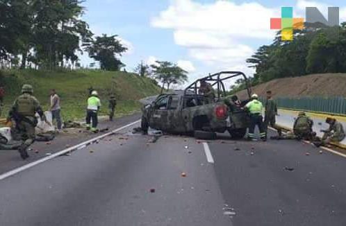 Se accidenta patrulla de la Sedena en autopista Tinaja-Cosoleacaque