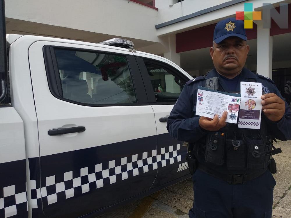 Policía municipal de Coatzacoalcos promueve denuncia anónima y prevención de delitos en comercios