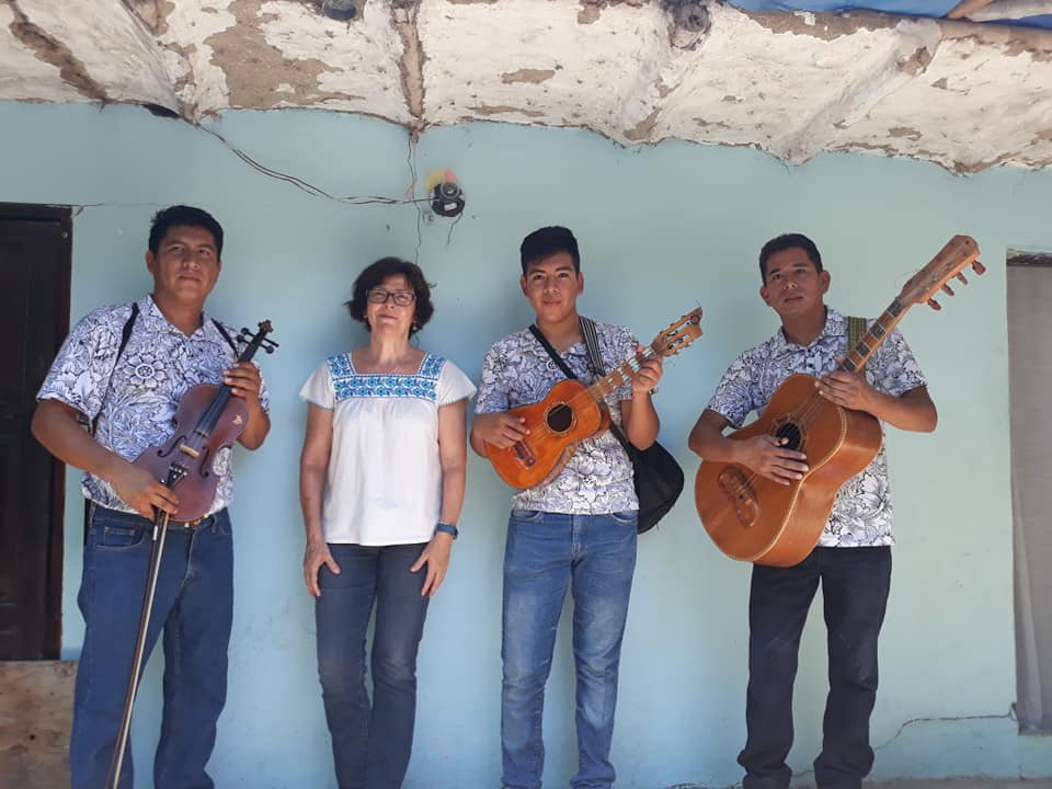 Realiza IVEC registro de sones de la fiesta de Xantolo