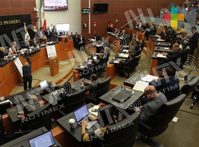 Martí Batres propone que haya menos senadores para ahorrar dinero