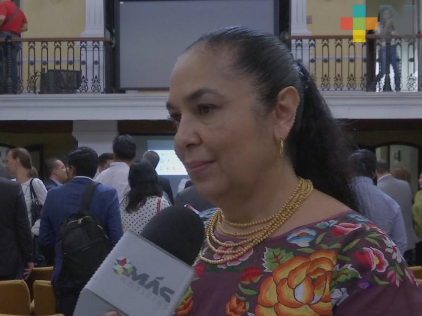 Desmiente rectora de la UV que semestre vaya a concluir en línea